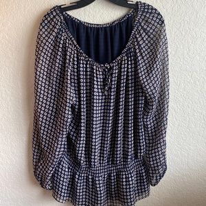 Michael Kors
Beautiful neckline chiffon blouse